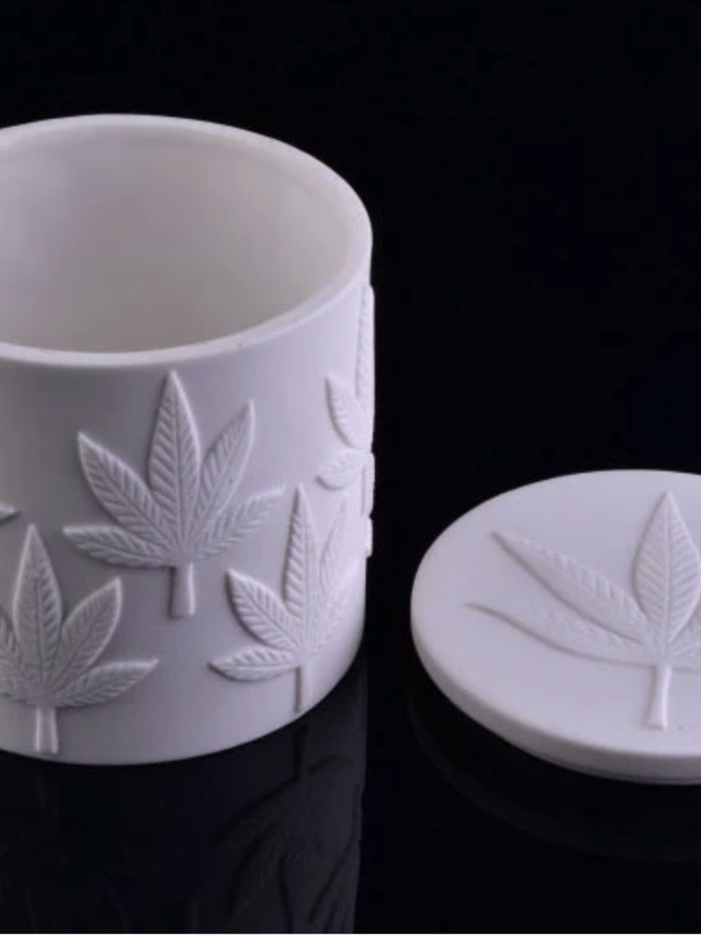 Jonathan Adler hashish candle White Embossed Leaf reuse stash jar after candle - Picture 8 of 8